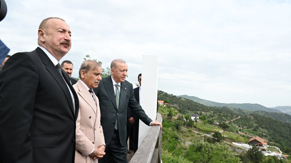 Laçın sammiti: yeni dünya düzənində üç dövlətin geosiyasi simfoniyası