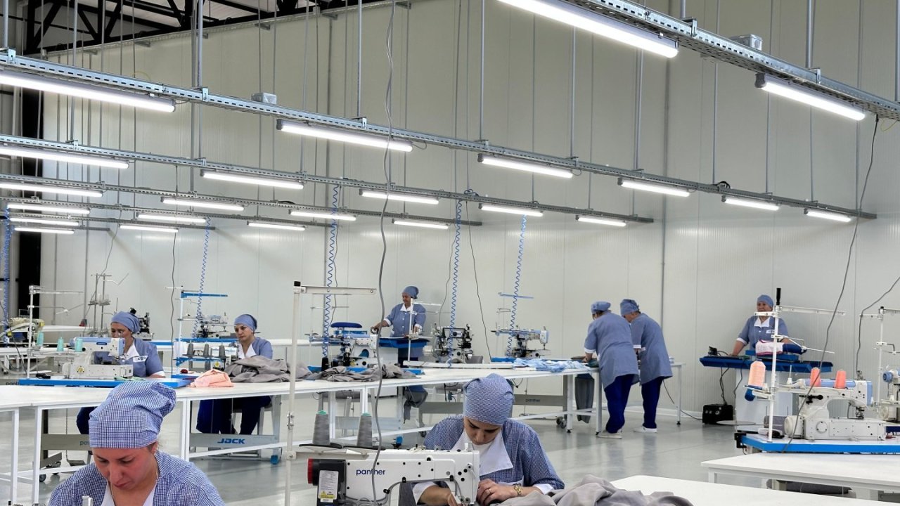 Laçınlıların çalışdığı “LATIFA” tikiş fabrikində gündə 2 min tekstil məhsulu istehsal olunacaq