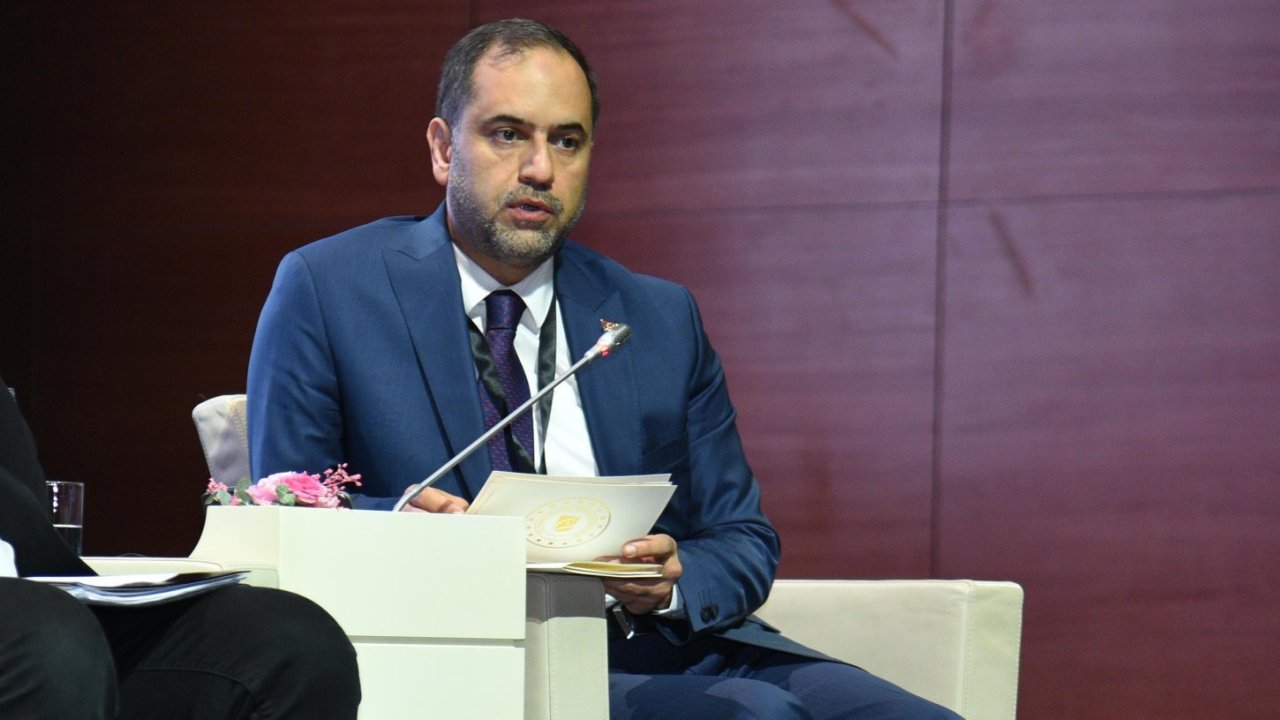 Türkiyə bərpa olunan enerji mənbələrinin inkişafına irimiqyaslı investisiyalar yönləndirməyi planlaşdırır - Nazir müavini