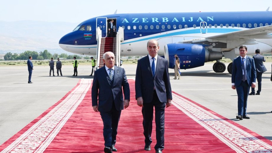 Prime Minister Ali Asadov embarks on working visit to Dushanbe