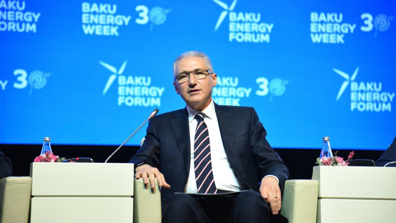 Muxtar Babayev: Braziliya komandası ilə birlikdə 1,3 trilyon dollarlıq proqram hazırlayırıq