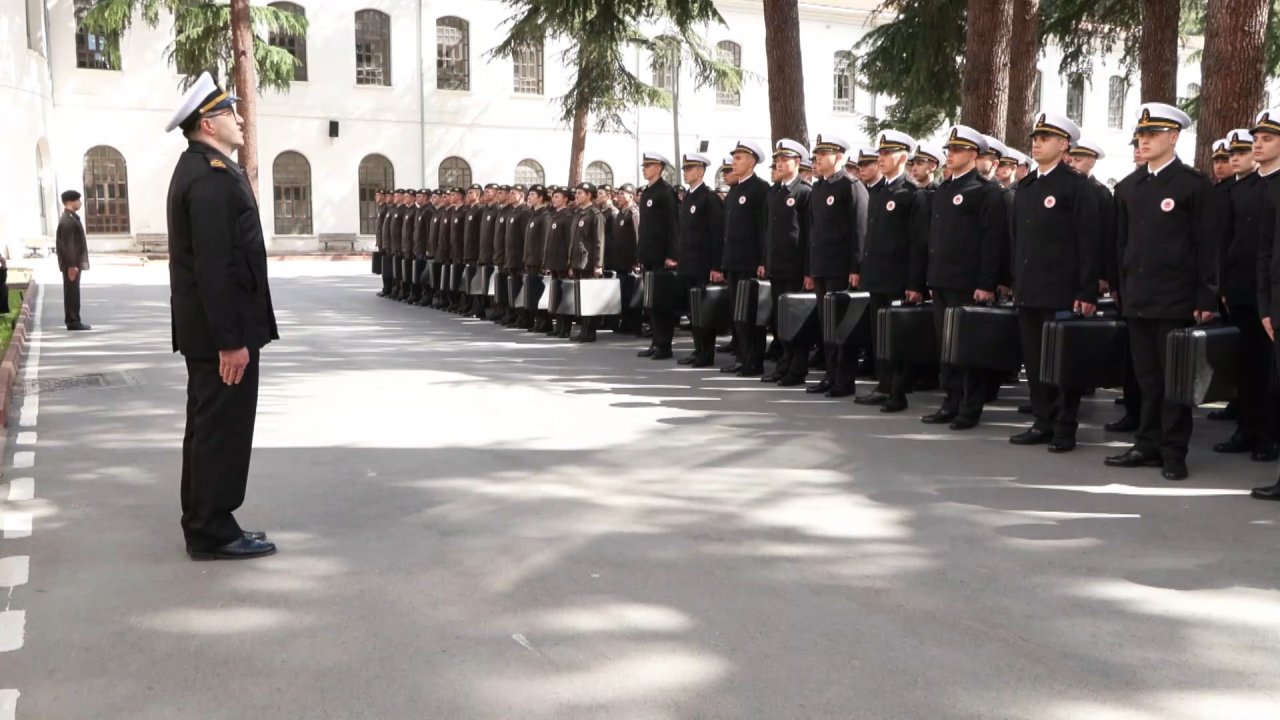 TSK'nın subay adayları Kuleli'de 7 dili ileri seviyede öğreniyor