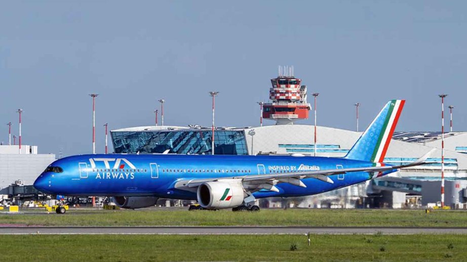 İsrailə aviareyslər həyata keçirən yeganə İtaliya şirkəti Təl-Əvivə uçuşları dayandırıb