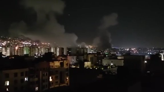 İsrail İrandakı hədəflərə zərbələr endirib (VİDEO)