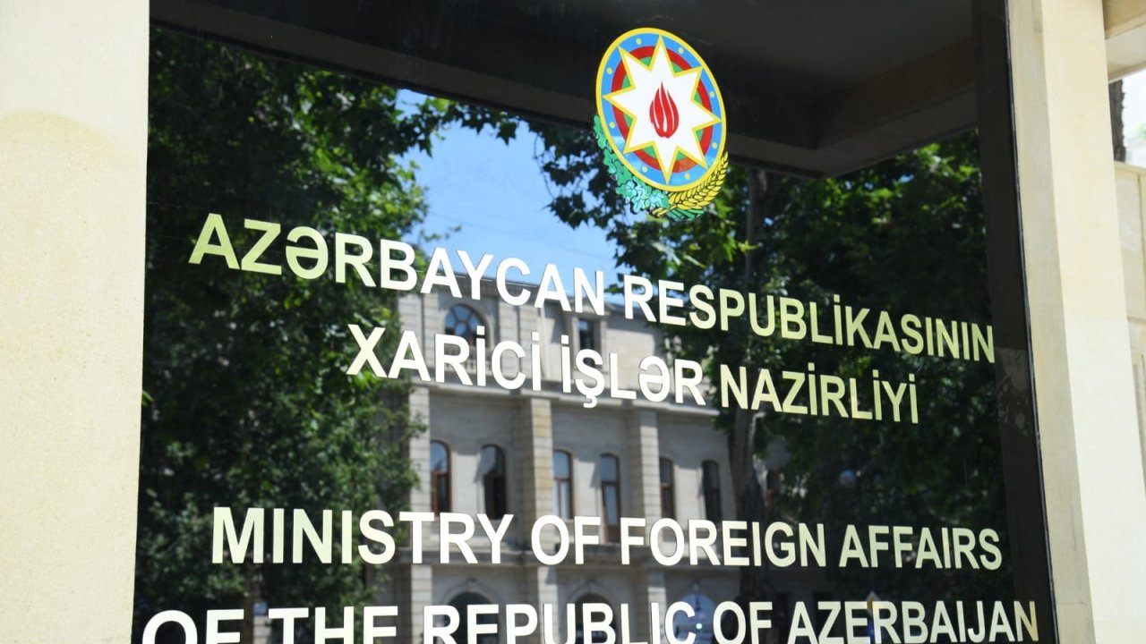 XİN Azərbaycan vətəndaşlarını İrana səfərdən çəkinməyə çağırdı