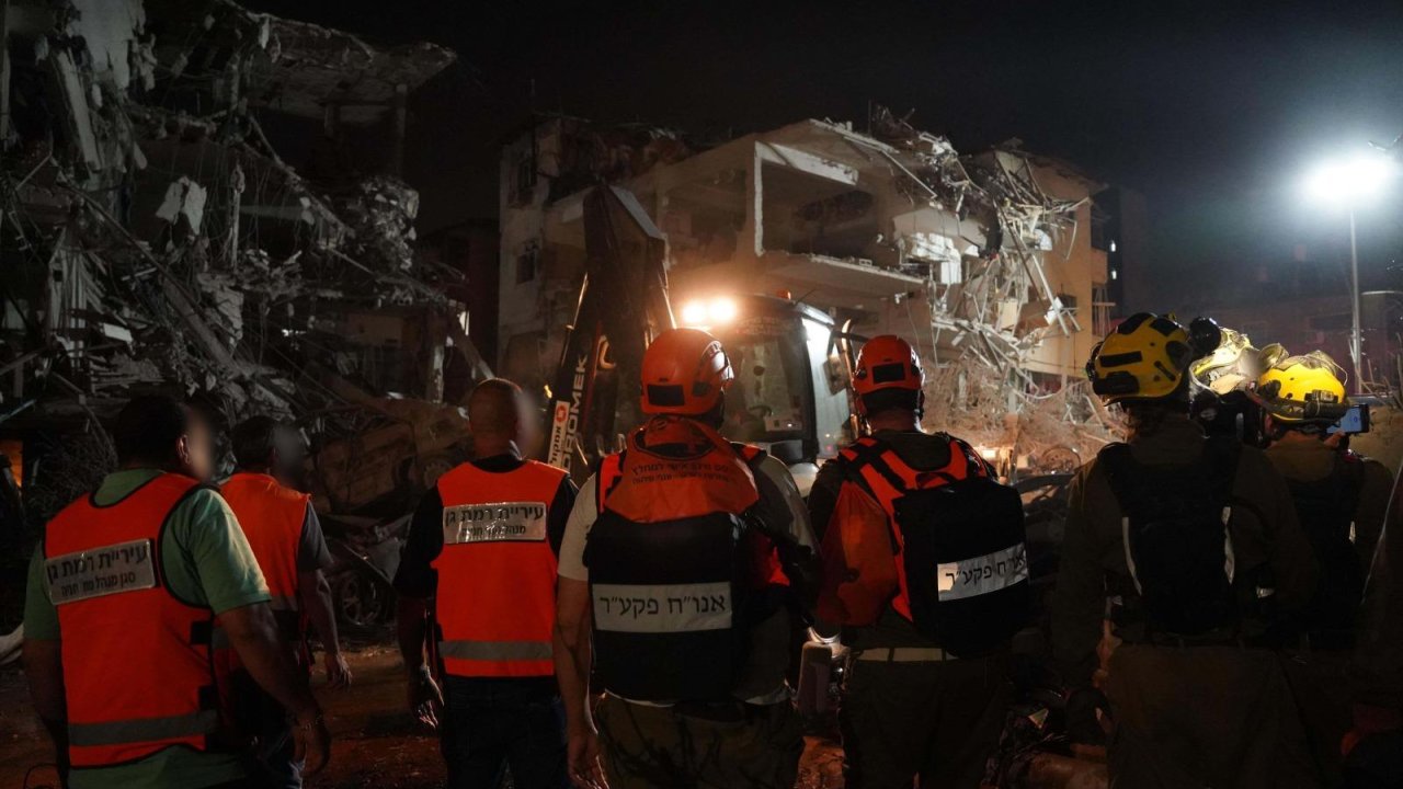 İran'dan, İsrail'e üst üste füze saldırısı