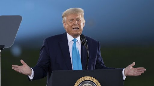 Trump, Washington'daki askeri geçit törenine katıldı