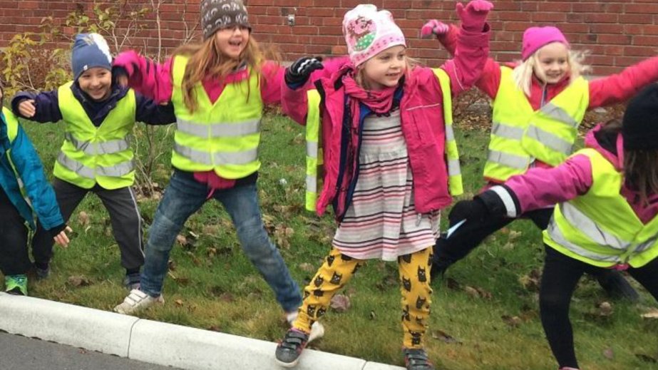 İsveçdə məktəbəqədər hazırlıq sinifləri ləğv olunur