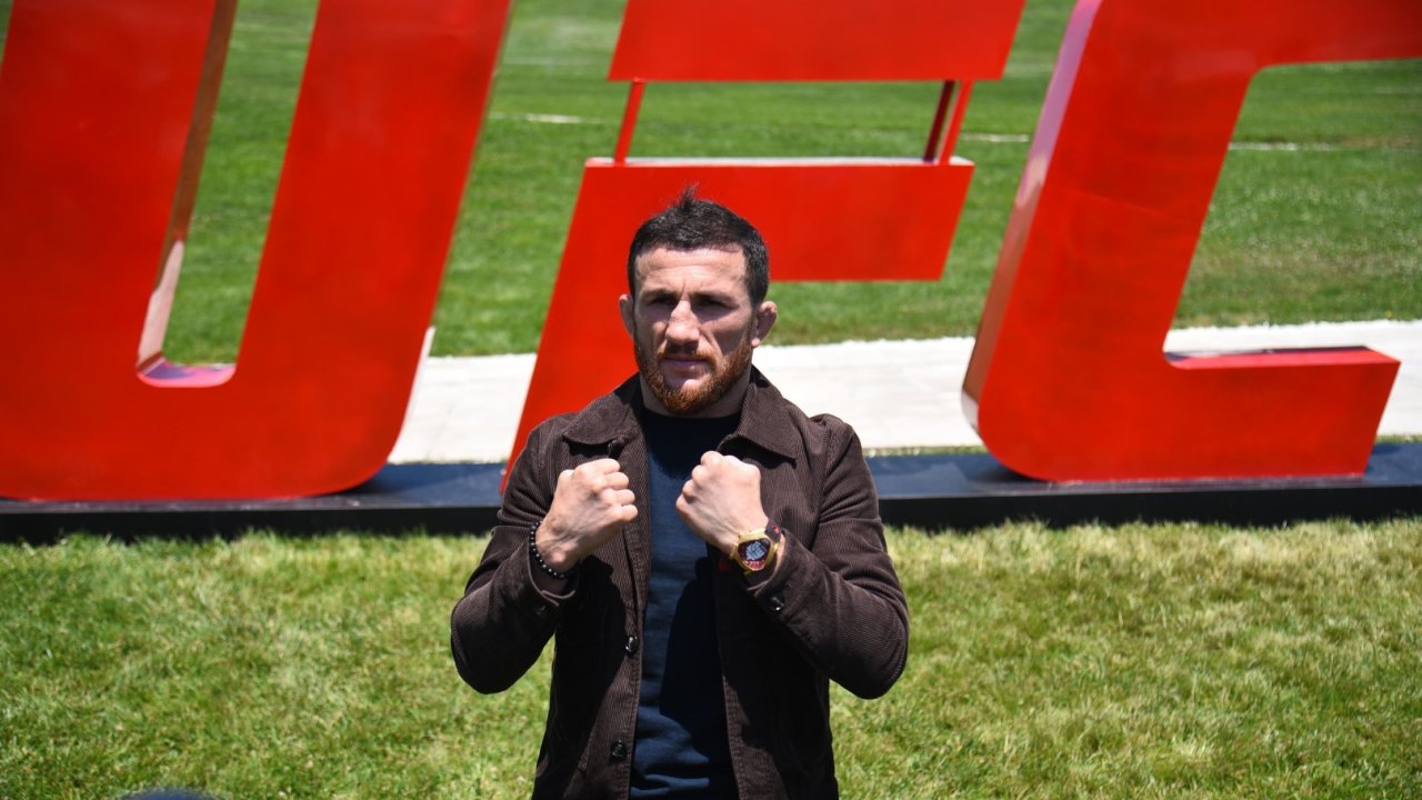 Azərbaycan ölkəni UFC-də üç döyüşçünün təmsil etməsi ilə fəxr edə bilər - UFC çempionu