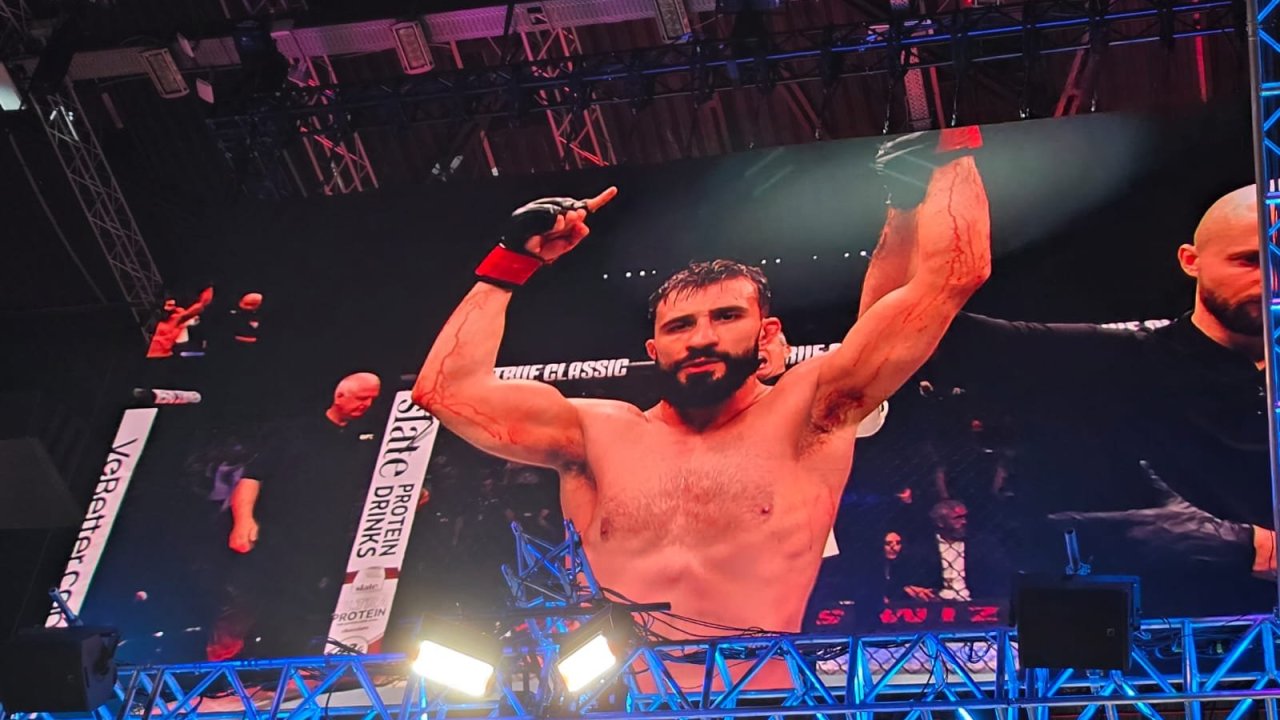 UFC Fight Night: Nazim Sadıxov qələbə qazanıb