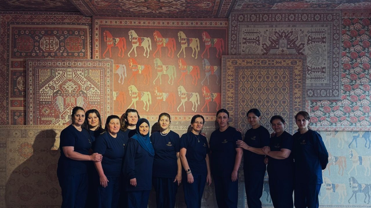 “Azərxalça” ASC-nin Qəbələdə fəaliyyət göstərən emalatxanasında növbəti sərgi və satış salonunun açılışı oldu