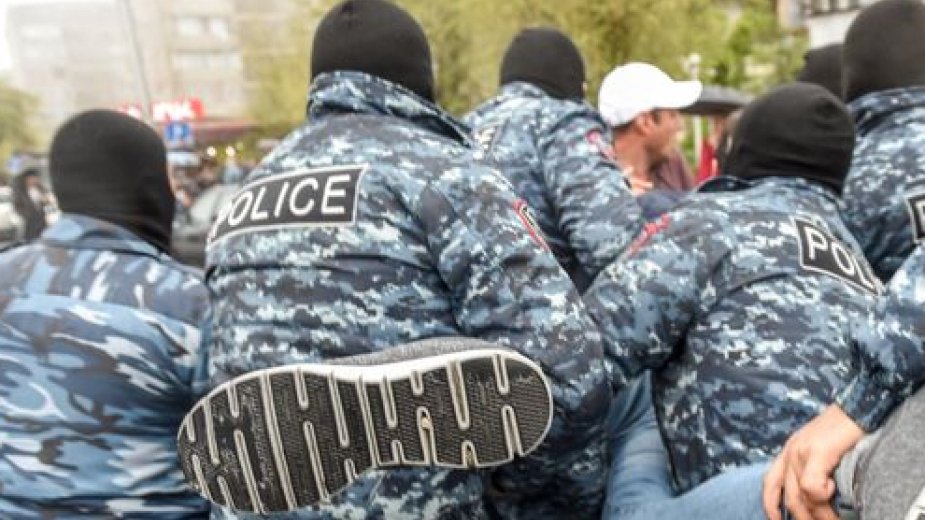 Ermənistanda bir neçə müxalifətçi və din xadimləri saxlanılıb