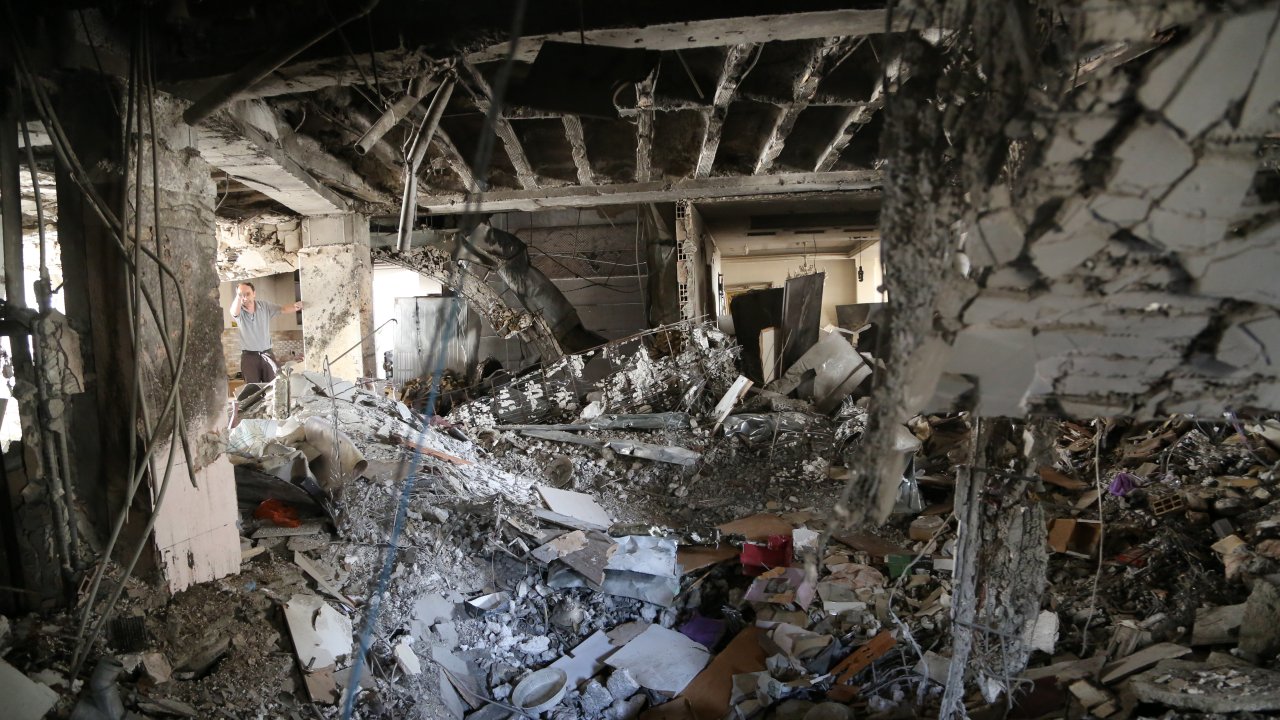 İsrail'in İran'a saldırılarında hayatını kaybedenlerin sayısı 627'ye yükseldi