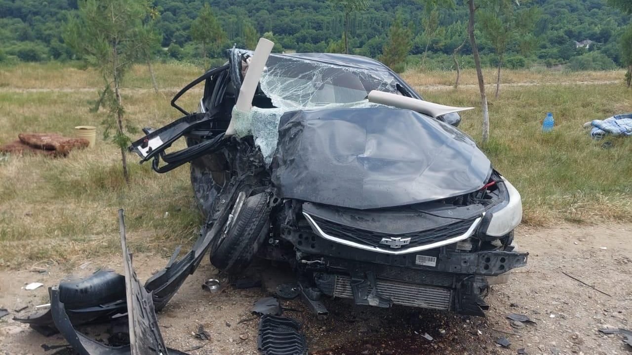 Qusar-Şahdağ yolunda iki avtomobil toqquşdu - Yaralılar var