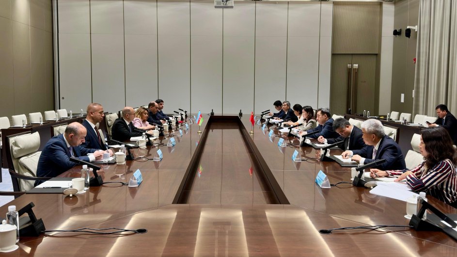 Azerbaijani Energy Minister meets with head of China’s National Energy Administration