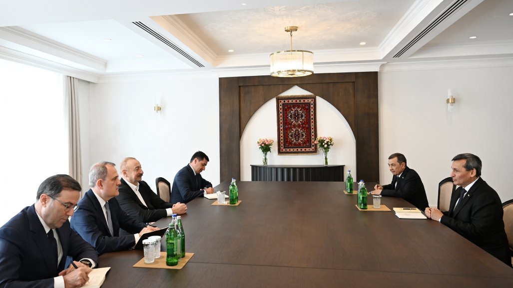 Prezident İlham Əliyev Xankəndidə Türkmənistanın Nazirlər Kabineti Sədrinin müavinini qəbul edib