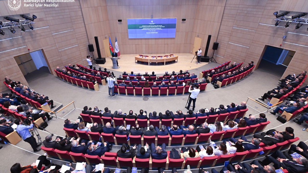 Diplomatik xidmət orqanlar rəhbərlərinin IX müşavirəsində bir sıra mövzular müzakirə olunub