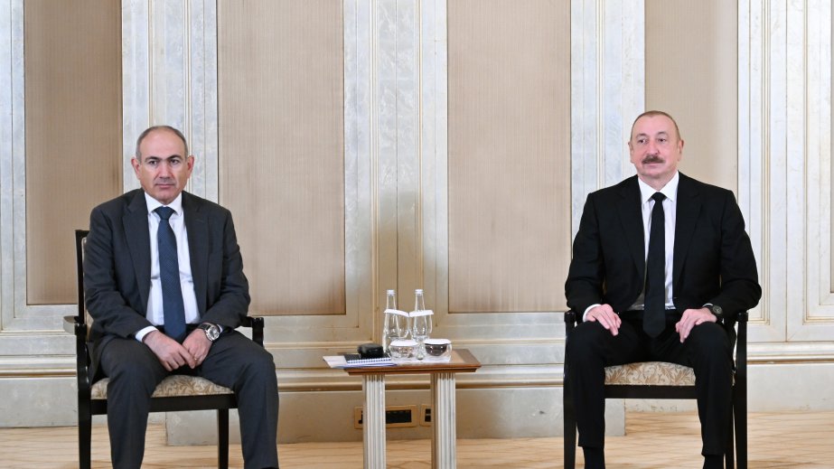 Əbu-Dabidə Prezident İlham Əliyevlə Nikol Paşinyan arasındakı görüş başa çatıb (FOTO/VİDEO) (YENİLƏNİB) - DHAPress.com
