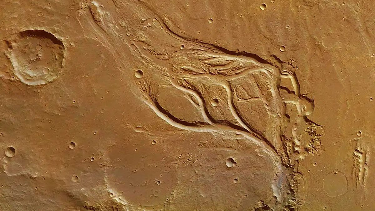 Mars'ta eski nehir izleri keşfedildi