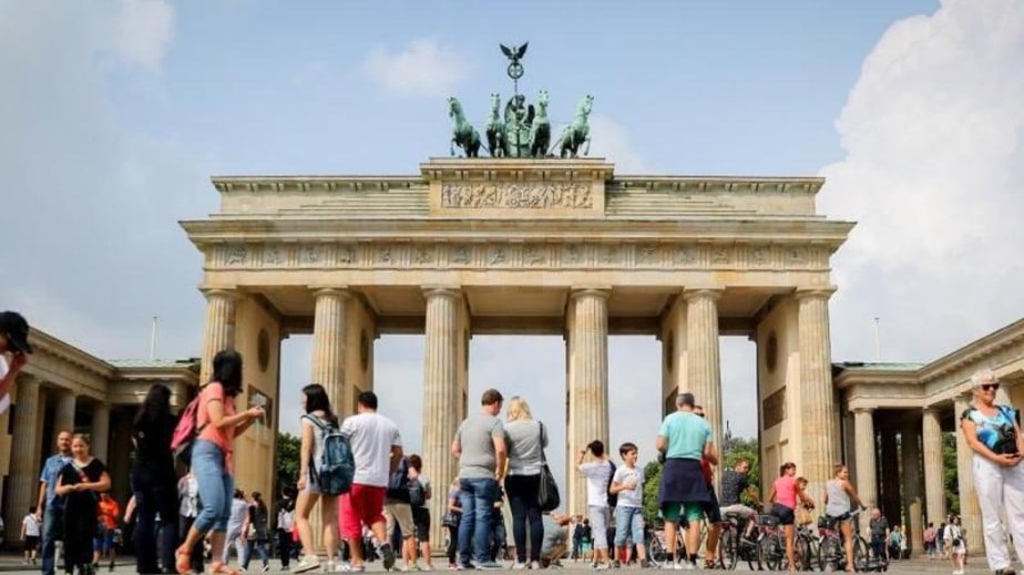 Almaniya dünyanın ən çox turist qəbul edən doqquzuncu ölkəsi olub