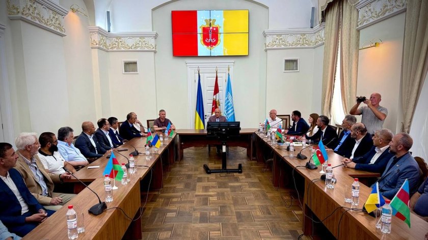 Odessa şəhər meri Azərbaycanın diaspor fəalları ilə görüşüb