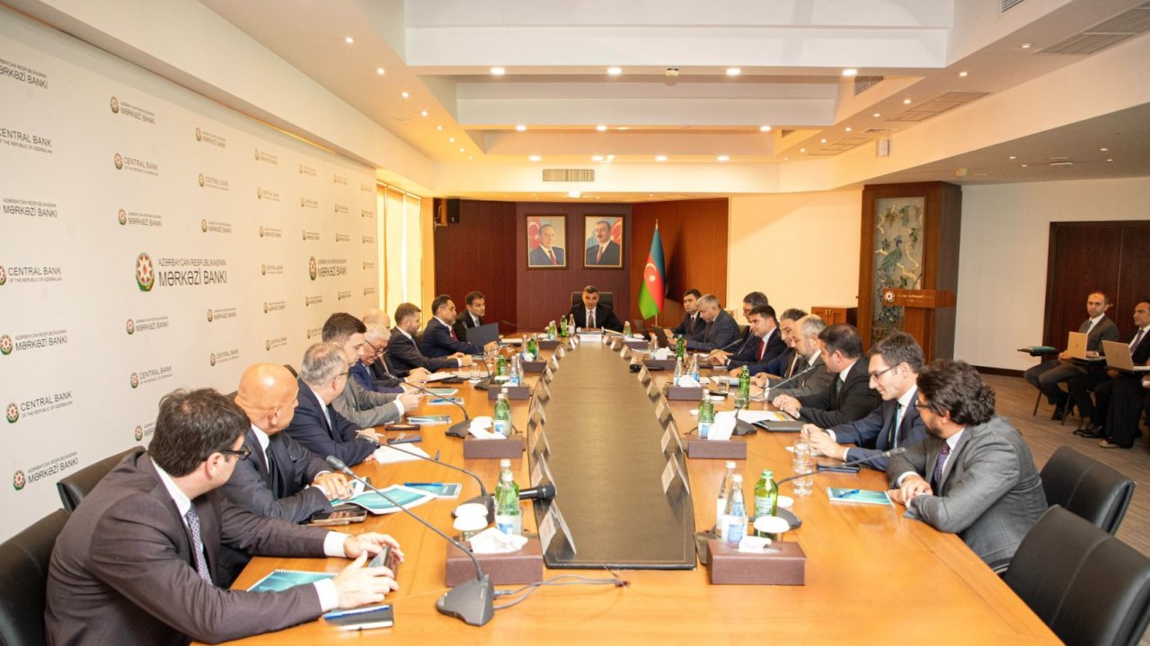 Azərbaycan banklarının qarşıdakı dövr üçün strateji prioritetləri müzakirə olunub