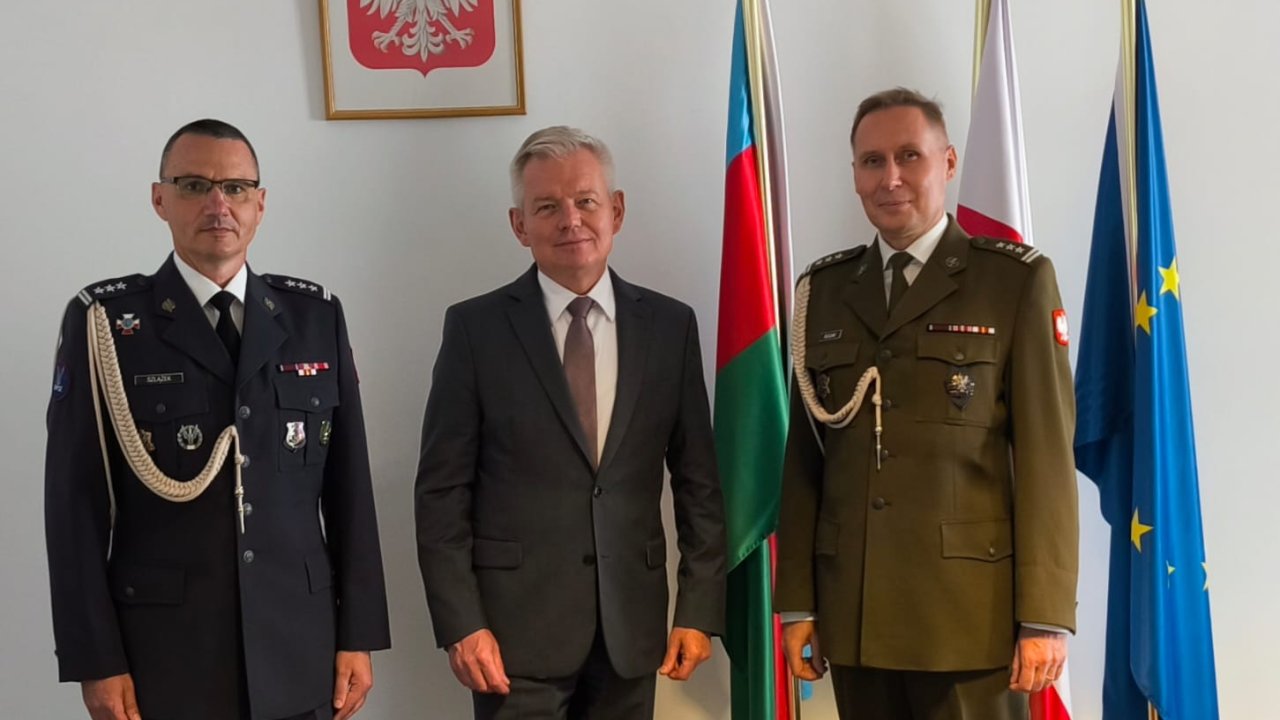 Polşanın Bakıdakı səfirliyində hərbi attaşe dəyişib