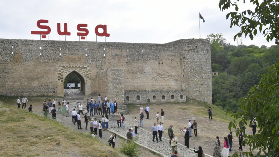 Qarabağ və Şərqi Zəngəzur son bir ayda 500 mindən artıq ziyarətçi qəbul edib