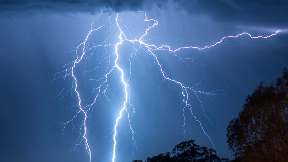 Dünyada ən böyük şimşəyin uzunluğu 829 kilometr olub