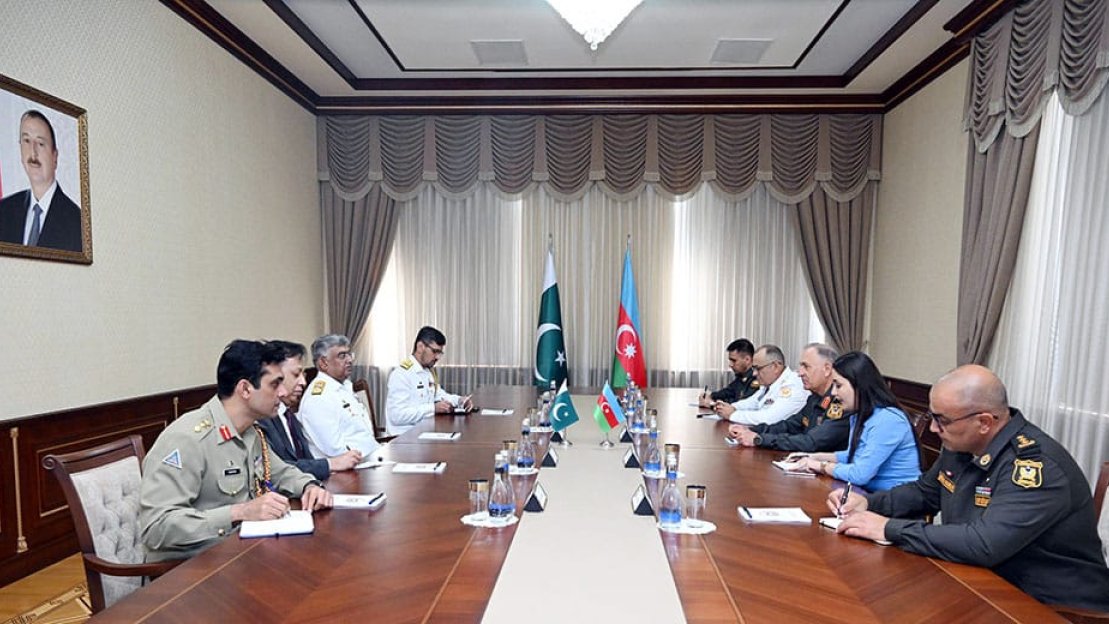 Azərbaycan və Pakistan hərbi dənizçilərinin birgə təlimlərinin keçirilməsi müzakirə olunub