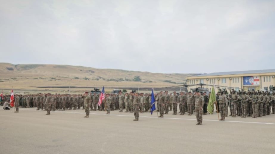 Azərbaycan hərbçiləri Gürcüstanda keçirilən təlimlərdə iştirak edirlər