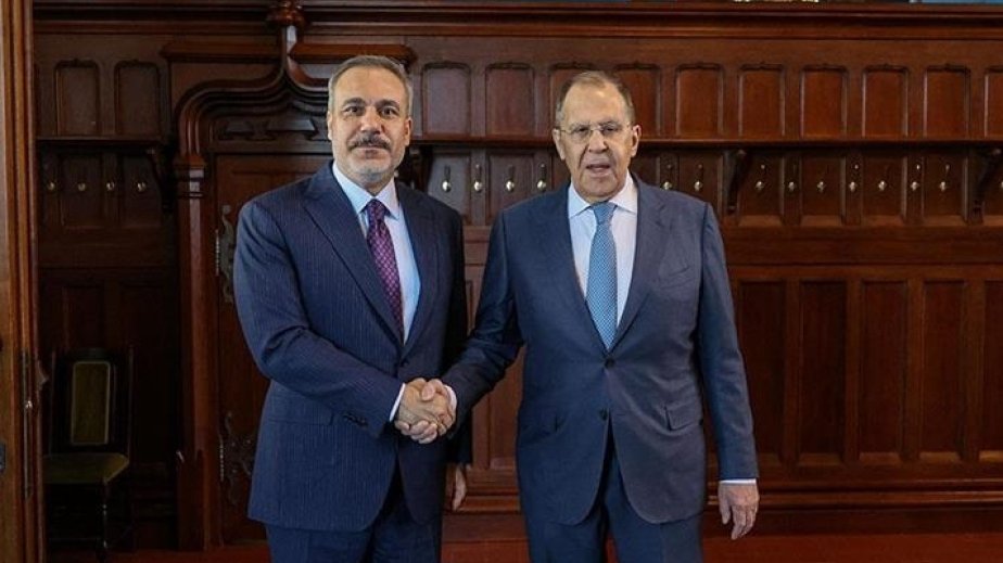 Hakan Fidan rusiyalı həmkarı ilə Ukraynada müharibənin hazırkı vəziyyətini müzakirə edib