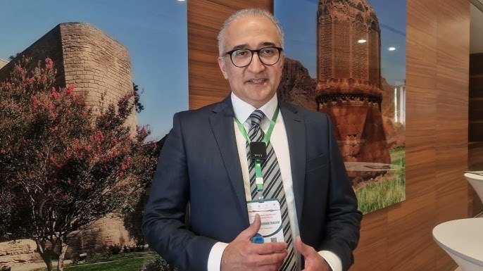 İrəvan xanının nəslinin Almaniyada yaşayan davamçısı Xankəndidə ana dilində çıxış edib (VİDEO)