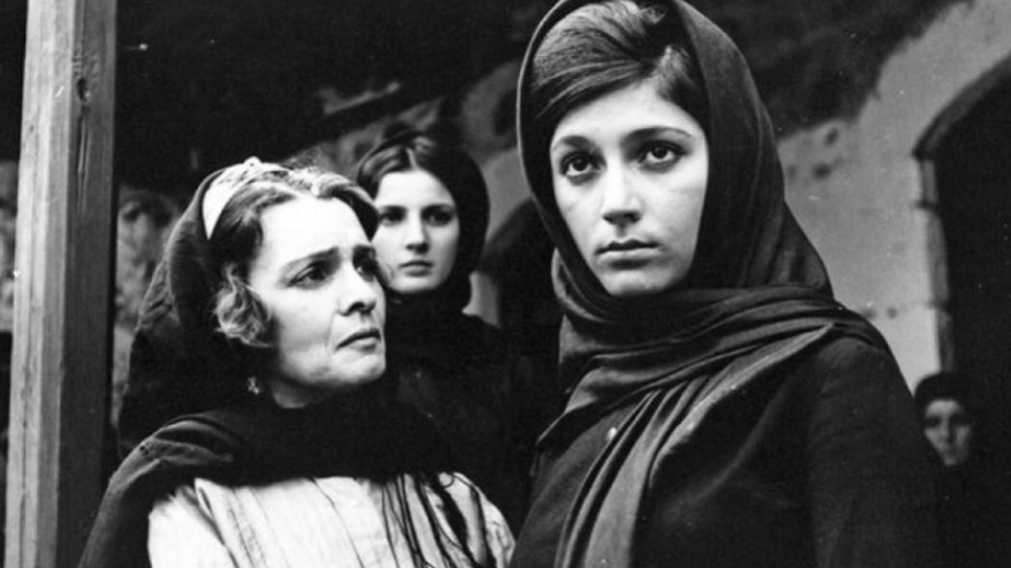 Gəncə Teatrının səhnəsində 400-dən artıq maraqlı obrazlar yaradan aktrisa