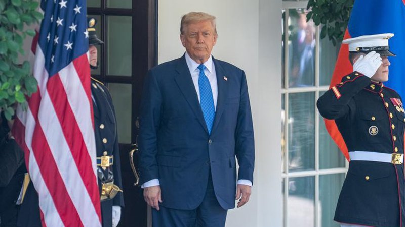 Trump, Putin'den önce Zelenskiy ve Avrupalı liderlerle görüşecek