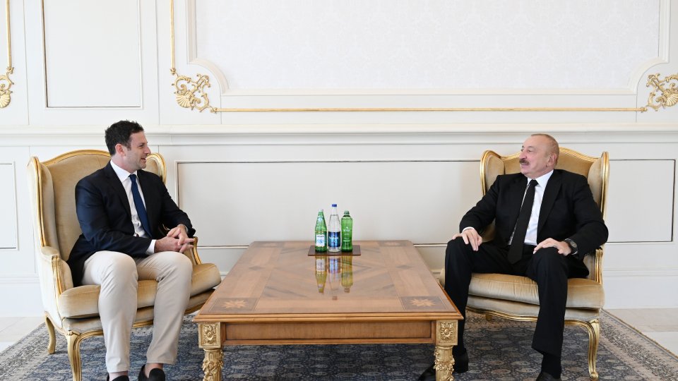 Prezident İlham Əliyev “The Goldman Sachs Group Inc.” şirkətinin qlobal məsələlər üzrə prezidentini qəbul edib