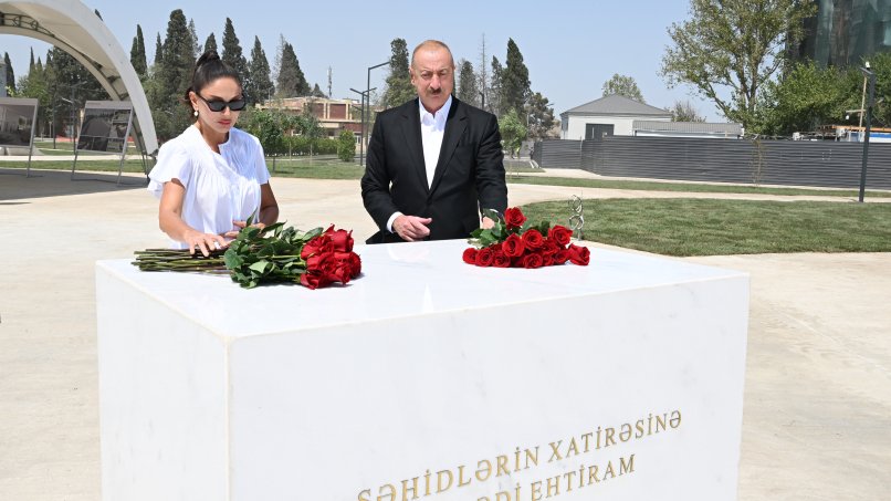 President Ilham Aliyev and First Lady Mehriban Aliyeva reviewed construction work at Ganja Memorial Complex