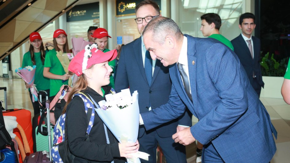 Azerbaijan welcomes 30 more Ukrainian children for rehabilitation
