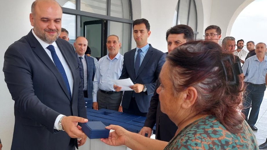 Ağdamın Xıdırlı kəndinə köçən daha 68 ailəyə evlərin açarları təqdim edilib