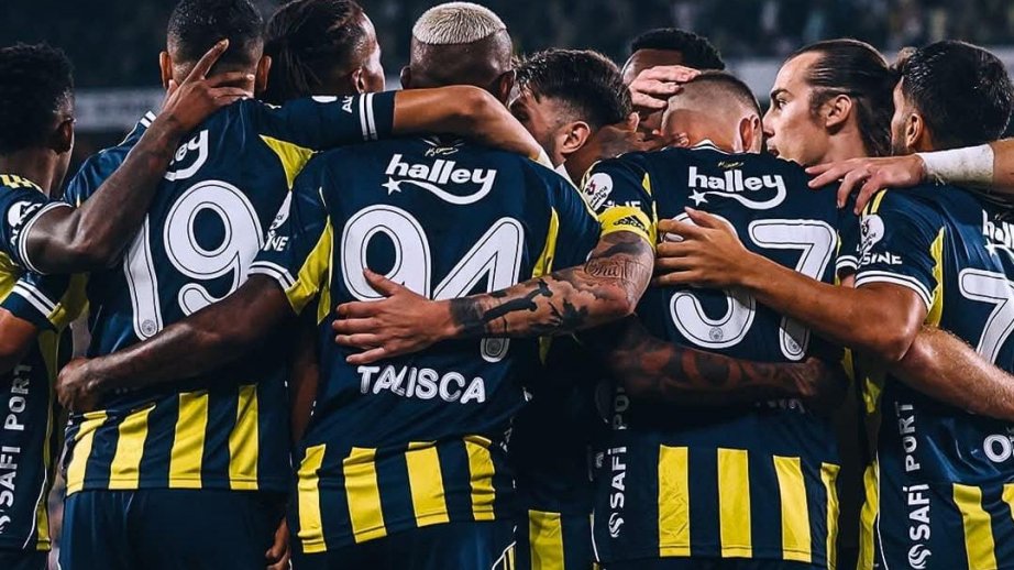 Fenerbahçe defeats Kocaelispor 3-1 to earn first Süper Lig victory