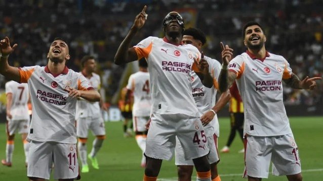 "Qalatasaray" "Kayserispor"u səfərdə darmadağın etdi