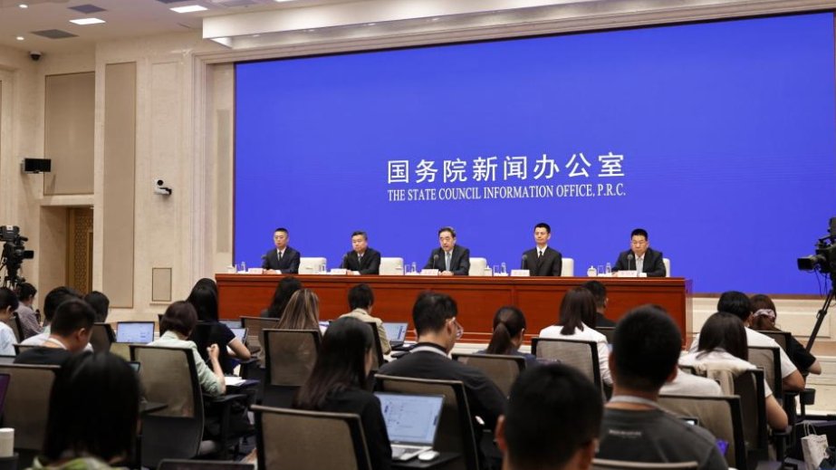 Çin dünyada elektromobillərin ən böyük şarj şəbəkəsini qurur