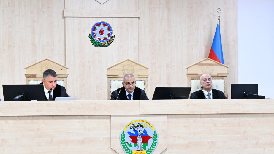 Ermənistan silahlı qüvvələrinin Şuşaya, Kəlbəcərə, Füzuliyə, Zəngilana hücumları nəticəsində zərər çəkmiş şəxslər məhkəmədə ifadə veriblər