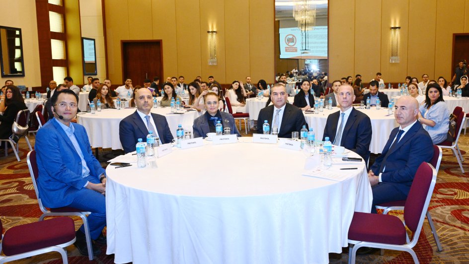 Bakıda “China Ready” proqramının təqdimatı keçirilib