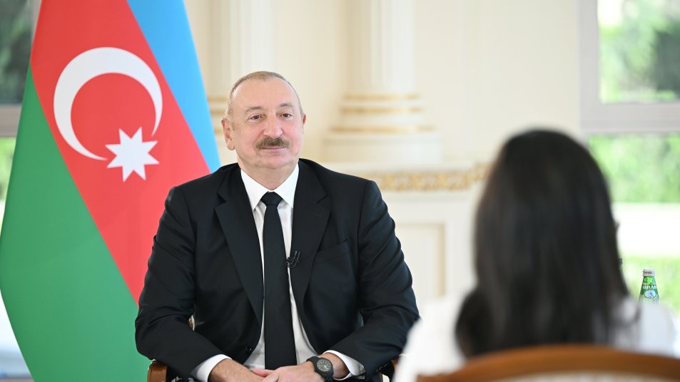 Prezident İlham Əliyev: Mən həqiqətən də fəxr edirəm ki, Prezident Tramp mənə dostu kimi yanaşır