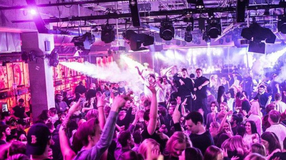 Media: İsveç klubları qeyri-ağdərili qonaqların sayını azaltmaq üçün musiqini dəyişir