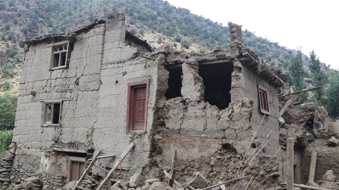 BM: Afganistan’daki depremde 12 bin kişi etkilendi