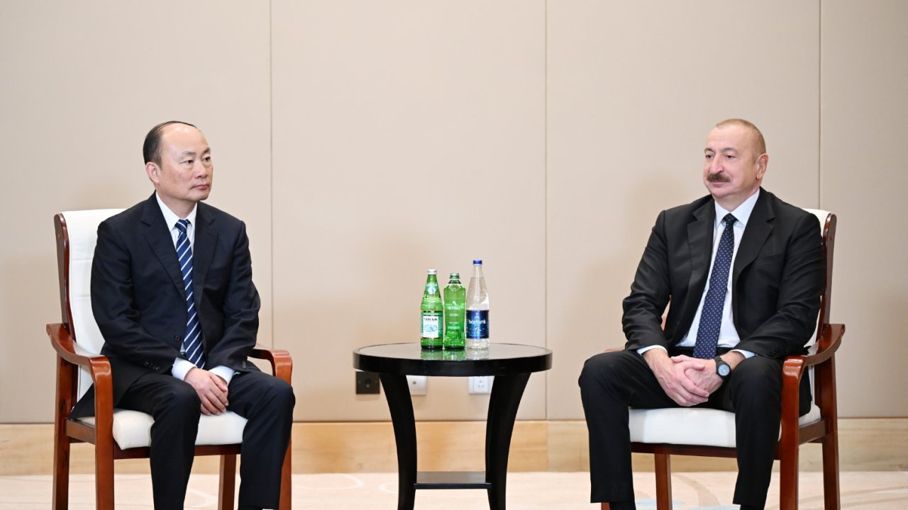 Prezident İlham Əliyev “China National Chemical Engineering” şirkətinin sədri ilə görüşüb