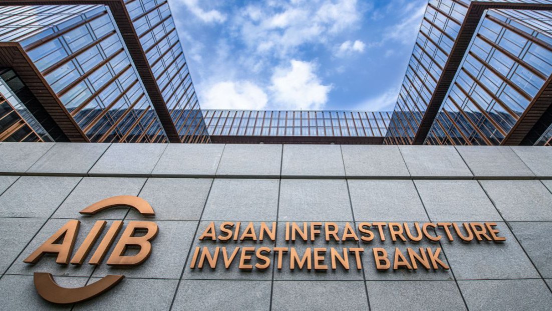 AIIB, Kyrgyzstan discuss investment prospects in energy and infrastructure