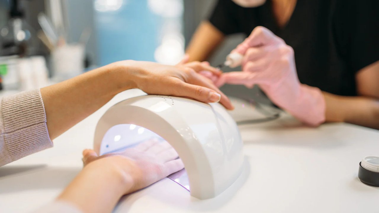 Avrupa Birliği'nden jel tırnak yasağı